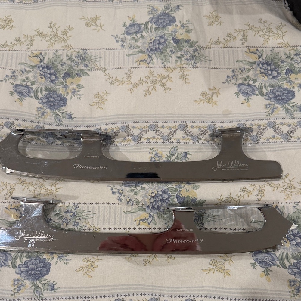 John Wilson Pattern 99 Skate Blades used for a few months 9.25 or 9 1/4 length